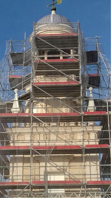 Andamio para la rehabilitación de la torre del ayuntamiento de Cádiz - Alquiansa