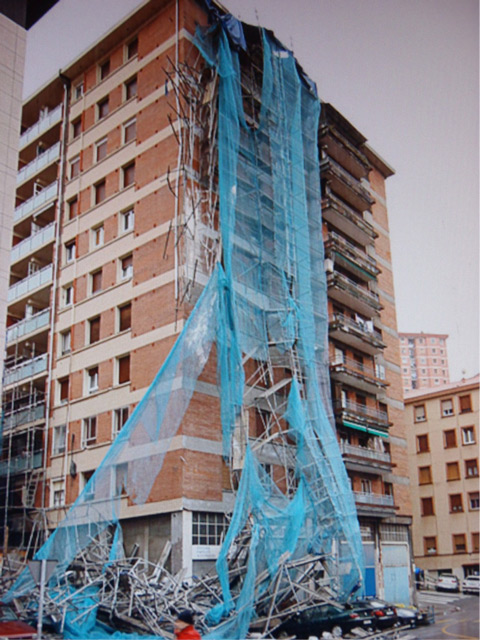 Derrumbe de andamios en Donostia. ¿Por qué se caen los andamios? - Alquiansa