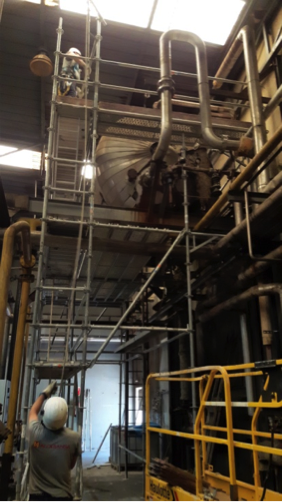Trabajos de mantenimiento industrial en un depósito suspendido - Alquiansa