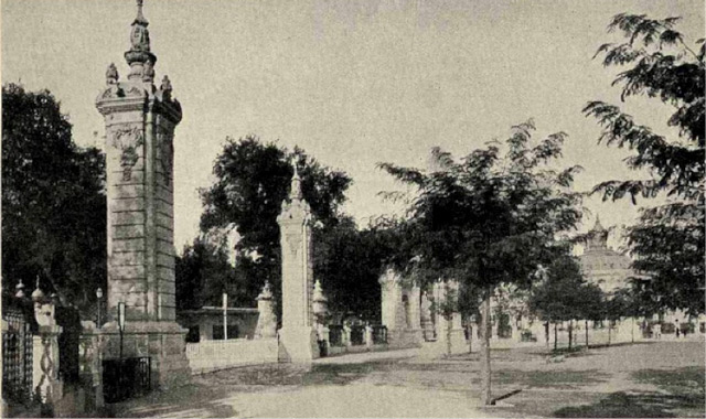 Restauración de los obeliscos de acceso a la exposición iberoamericana de 1929 de Sevilla - Alquiansa