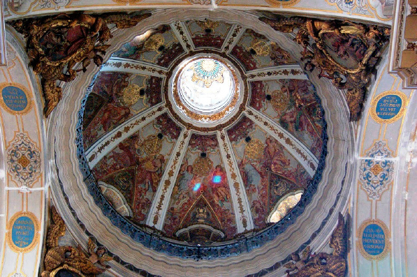 Cúpula y linterna de la Iglesia de la Magdalena (Sevilla) - Alquiansa