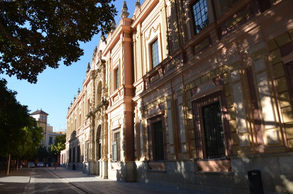 Fachada principal del Museo de Bellas Artes de Sevilla - Alquiansa