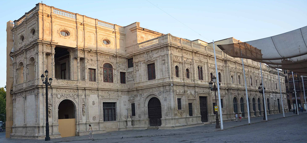 Ayuntamiento de Sevilla, evolución histórica del edificio - Alquiansa