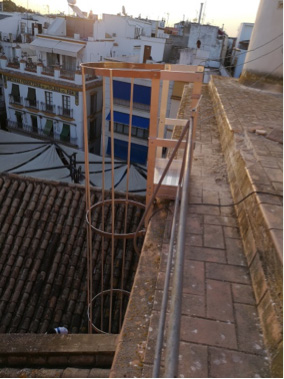 Instalación de líneas de vida en las cubiertas de la Ig. del Salvador - Alquiansa