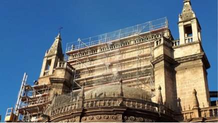 Restauración de las fachadas exteriores de la Capilla Real de la Catedral de Sevilla - Alquiansa