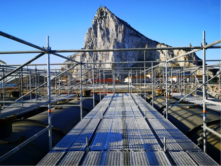 Andamios para el manteniemiento del Fuel Farm de Gibraltar - Alquiansa