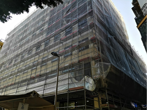 Rehabilitación de las fachadas para su transformación hotel - Alquiansa