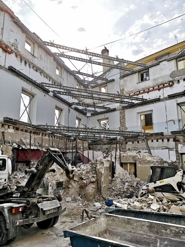 Estabilizador de la fachada para un edificio de Chiclana de la Frontera (Cádiz) - Alquiansa
