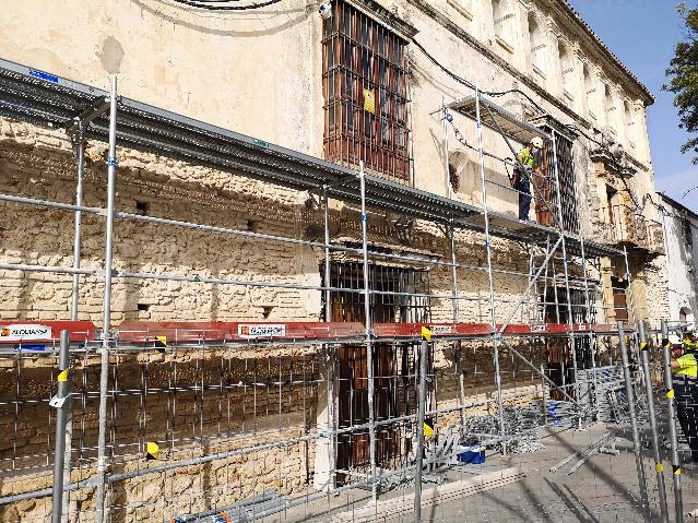 Restauración de la fachada de la Casa Surga Utrera - Alquiansa