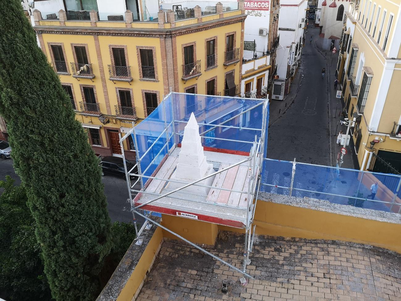 Restauración de paramentos y bóveda de la Puerta de la Macarena de Sevilla - Alquiansa