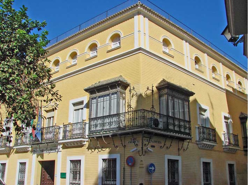 Rehabilitación del lucernario del pario interior de la Casa Lissen de Sevilla - Alquiansa